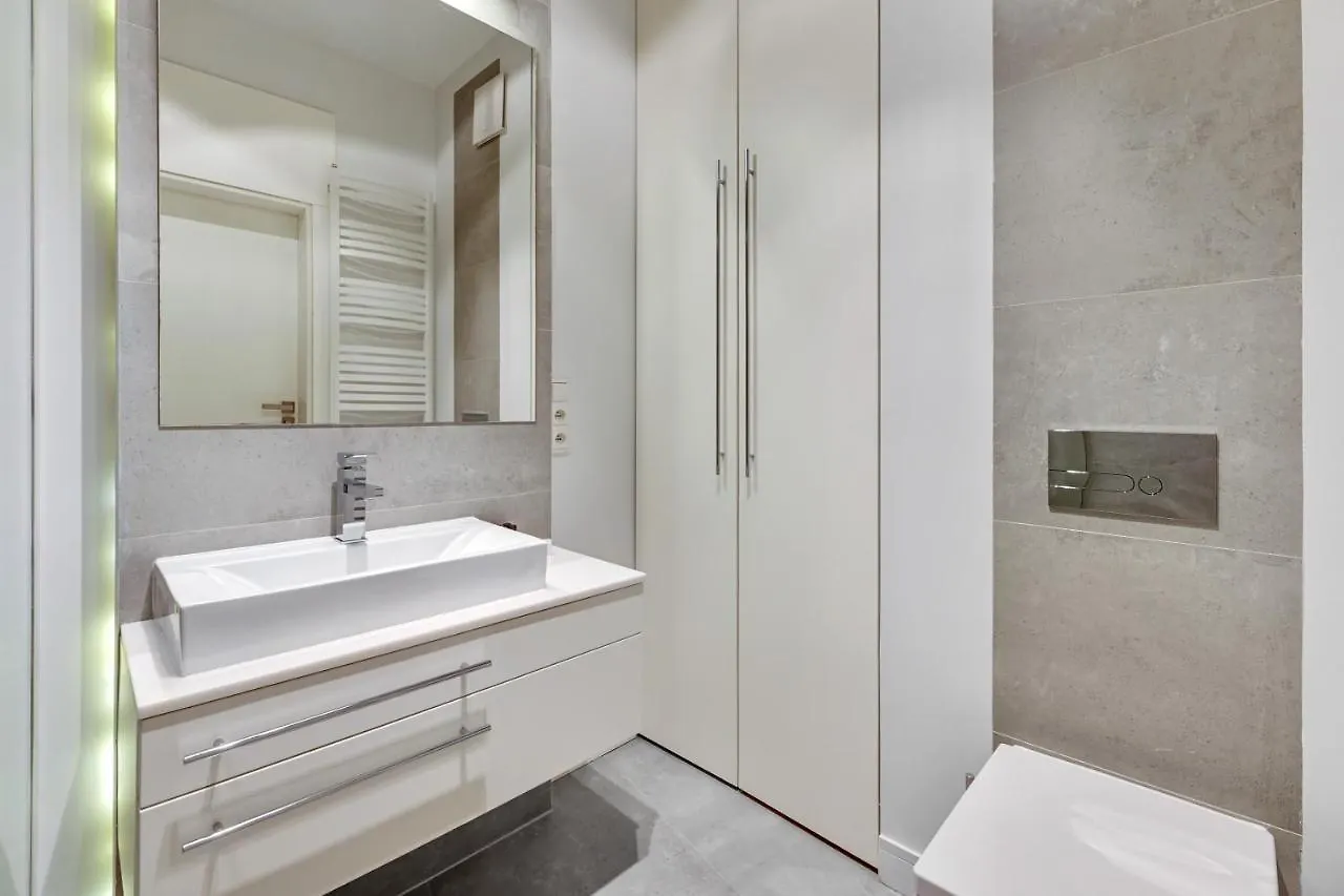 Dom & House - Apartamenty Nadmorski Dwor Danzica Polonia