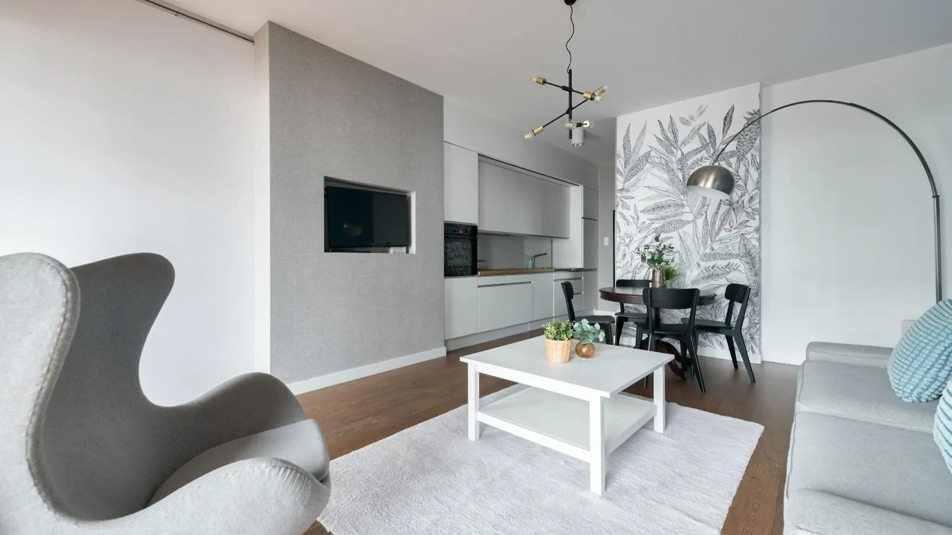 Dom & House - Apartamenty Nadmorski Dwor Danzica Polonia